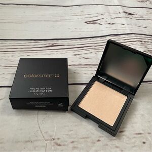 New in box Color Street illuminator highlighter in color celebrity.